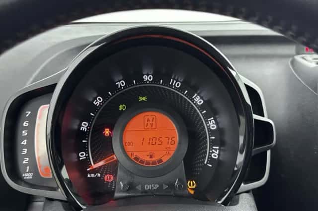 Toyota Aygo (2021) thumbnail 5