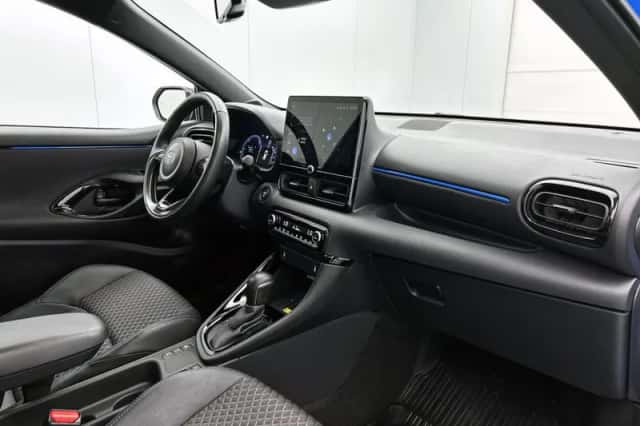 Toyota Yaris (2024) thumbnail 6