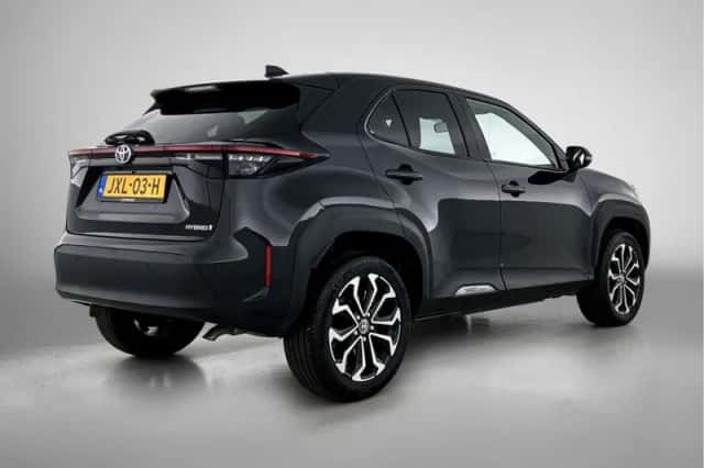 Toyota Yaris Cross (2022) thumbnail 2