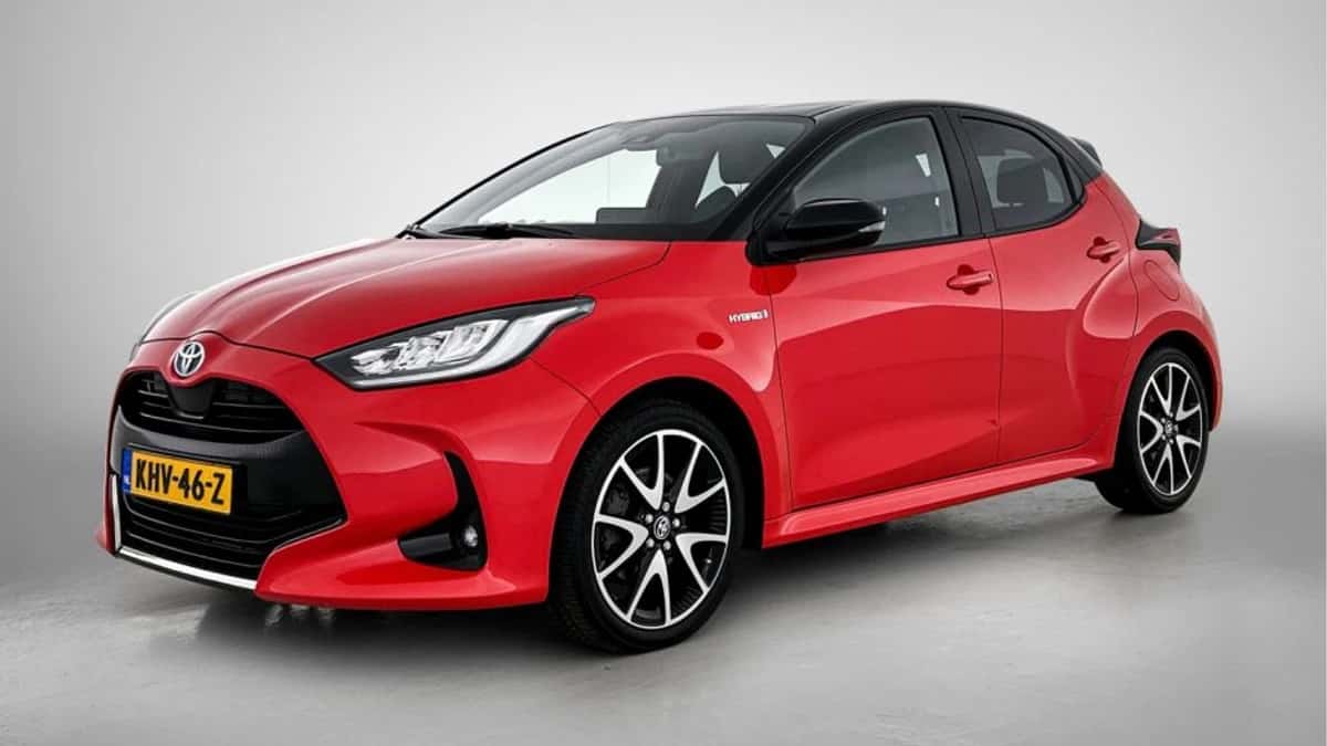Toyota Yaris (2021) — foto 1