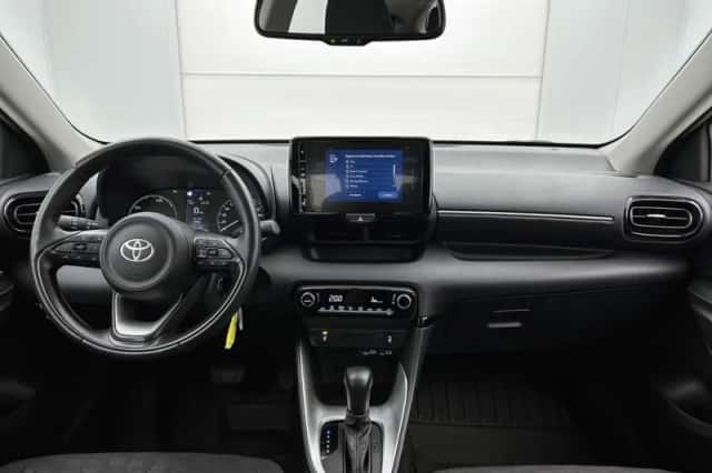 Toyota Yaris (2025) thumbnail 4
