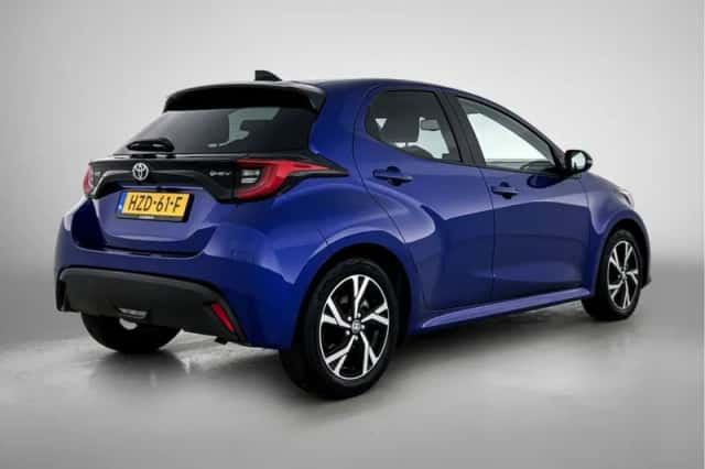 Toyota Yaris (2025) thumbnail 2