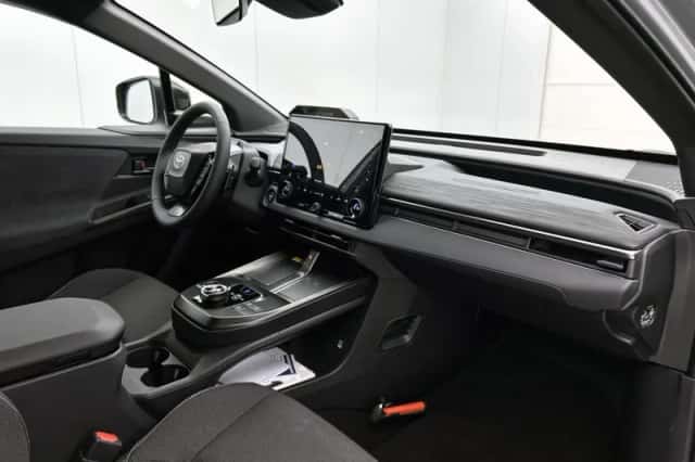 Toyota C-HR+ (2026) thumbnail 6