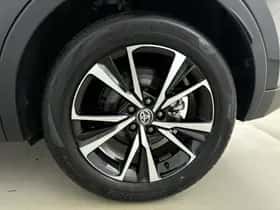 Toyota C-HR (2025) thumbnail 19