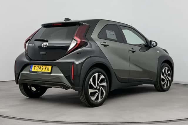 Toyota Aygo (2023) thumbnail 2