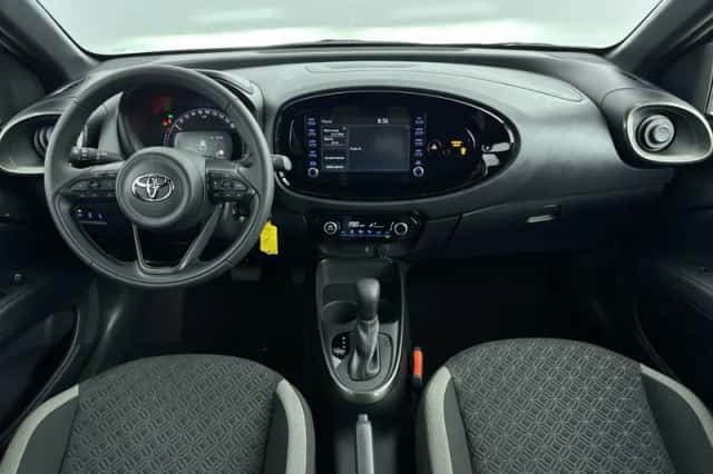 Toyota Aygo (2023) thumbnail 4