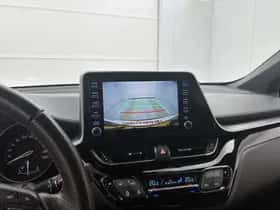 Toyota C-HR (2021) thumbnail 9