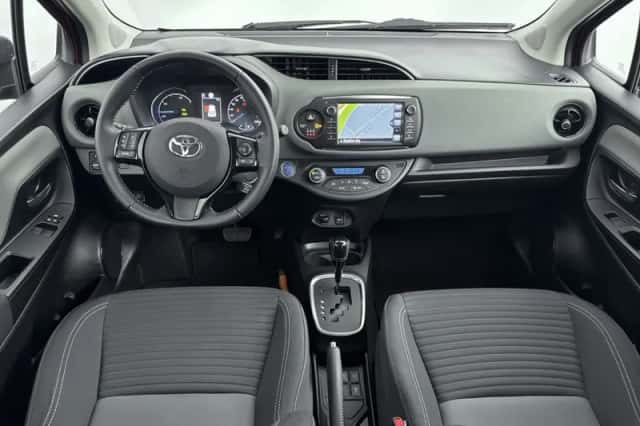 Toyota Yaris (2019) thumbnail 4