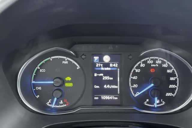 Toyota Yaris (2019) thumbnail 5