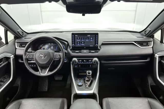 Toyota RAV4 (2022) thumbnail 4