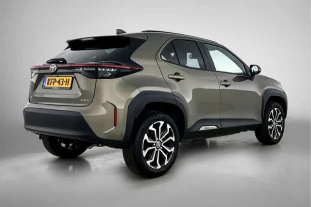 Toyota Yaris_Cross (2025) thumbnail 2