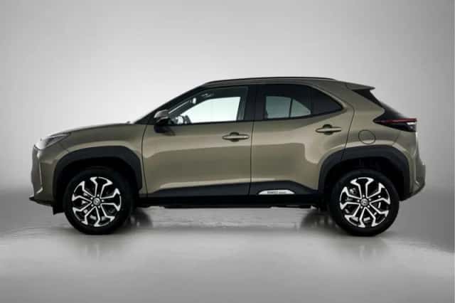 Toyota Yaris_Cross (2025) thumbnail 3