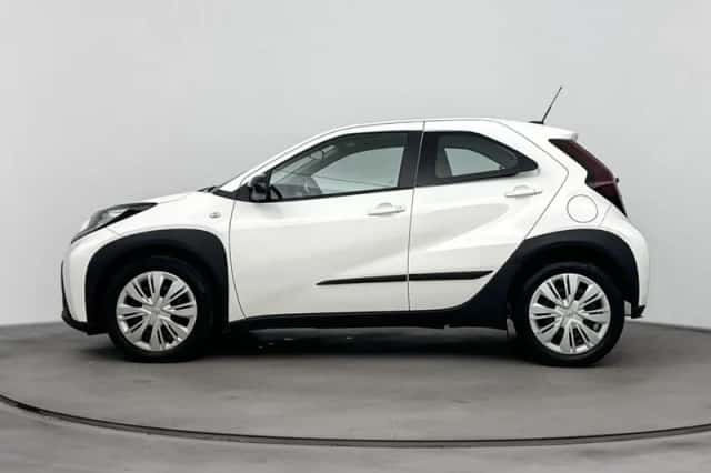 Toyota Aygo (2023) thumbnail 3