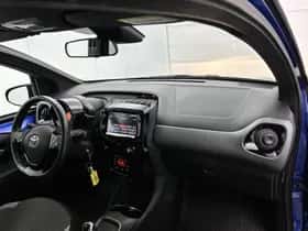 Toyota Aygo (2021) thumbnail 6