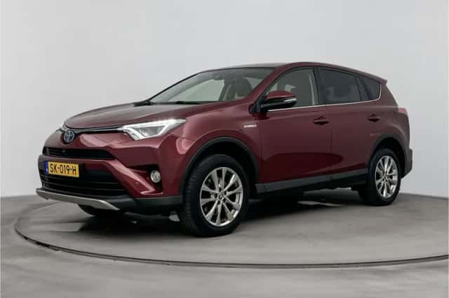 Toyota RAV4 (2018) thumbnail 1