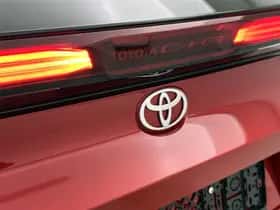 Toyota C-HR (2025) thumbnail 19