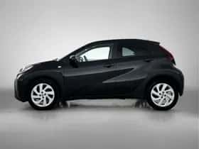 Toyota Aygo (2022) thumbnail 3