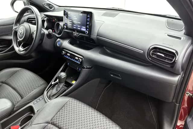 Toyota Yaris (2021) thumbnail 6