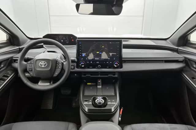 Toyota C-HR+ (2026) thumbnail 4