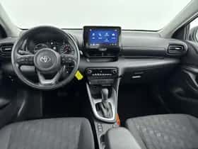 Toyota Yaris (2024) thumbnail 4