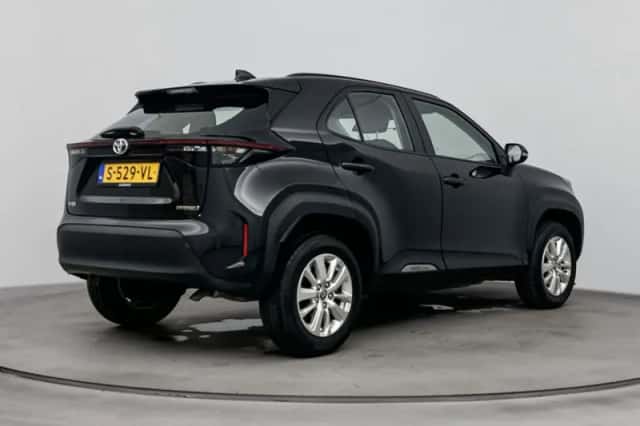Toyota Yaris_Cross (2023) thumbnail 2