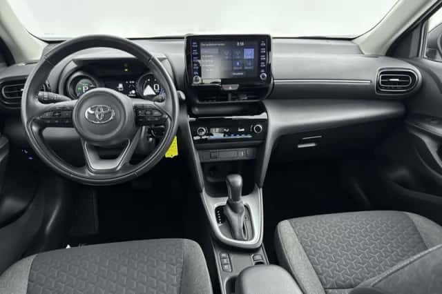 Toyota Yaris_Cross (2023) thumbnail 4