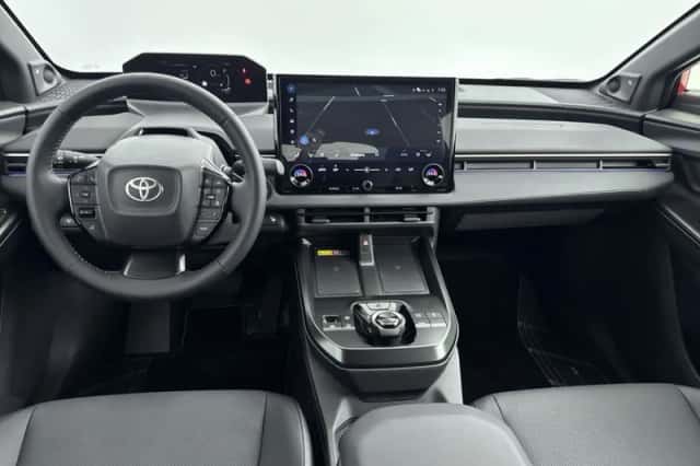 Toyota bZ4X (2026) thumbnail 4