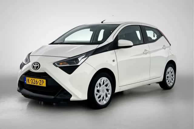 Toyota Aygo (2021) thumbnail 1