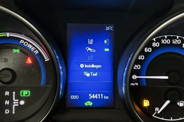 Toyota Auris (2017) thumbnail 5