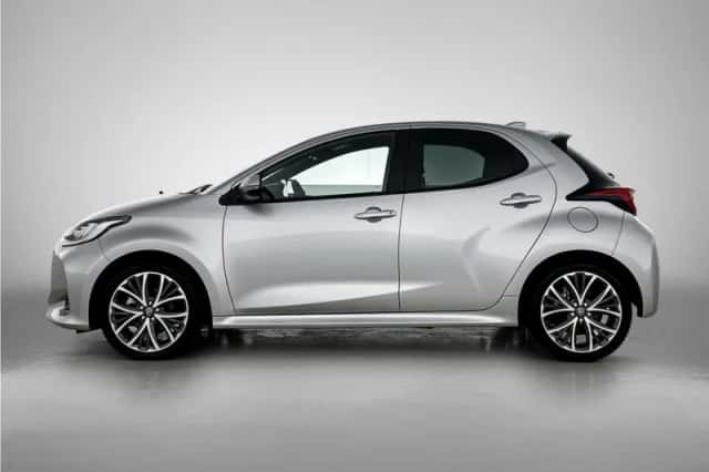 Toyota Yaris (2025) thumbnail 3