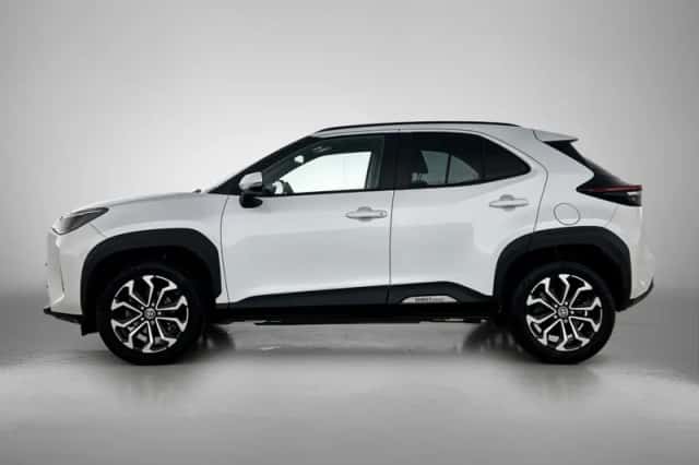 Toyota Yaris_Cross (2022) thumbnail 3