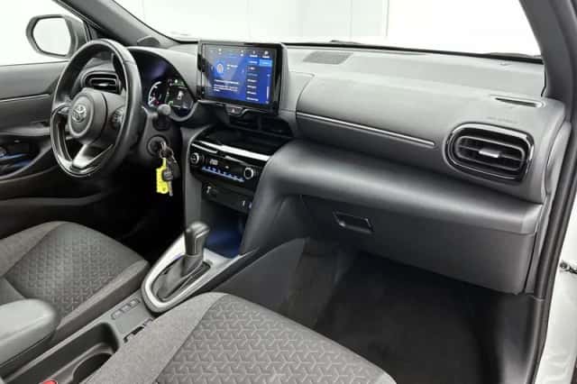 Toyota Yaris_Cross (2022) thumbnail 6