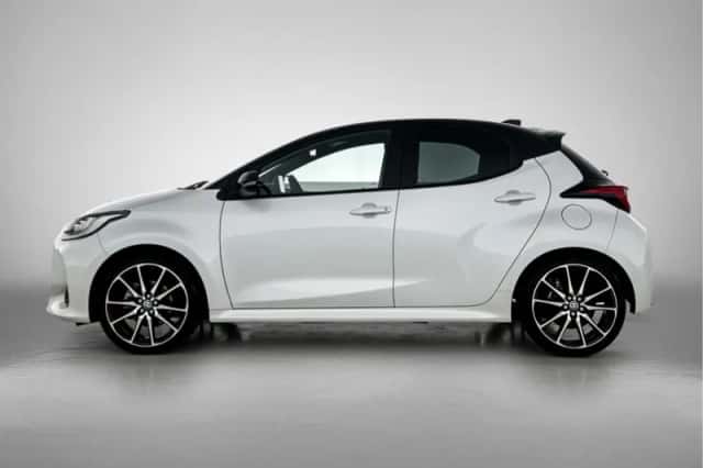 Toyota Yaris (2023) thumbnail 3