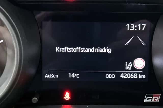 Toyota Yaris (2023) thumbnail 5