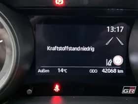 Toyota Yaris (2023) thumbnail 5