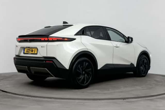 Toyota C-HR+ (2026) thumbnail 2