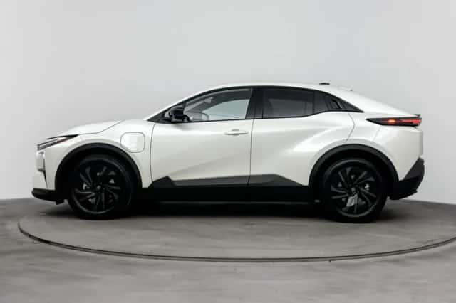 Toyota C-HR+ (2026) thumbnail 3
