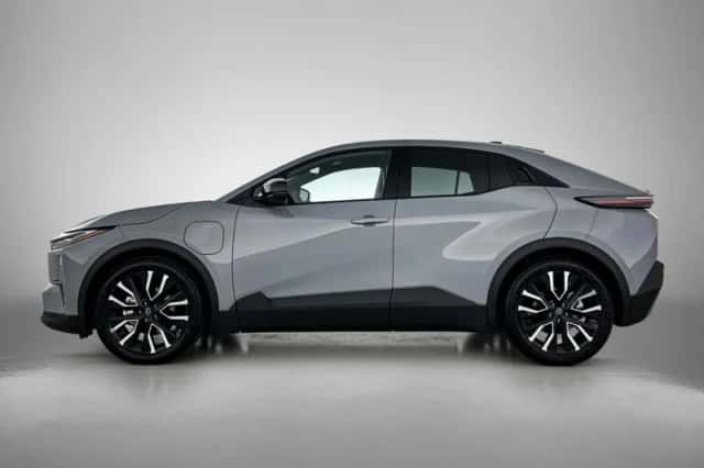 Toyota C-HR+ (2026) thumbnail 3