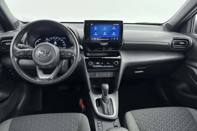 Toyota Yaris Cross (2022) thumbnail 2