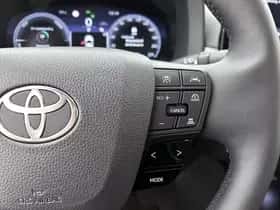 Toyota C-HR (2024) thumbnail 14