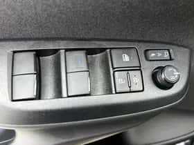 Toyota Yaris_Cross (2024) thumbnail 23