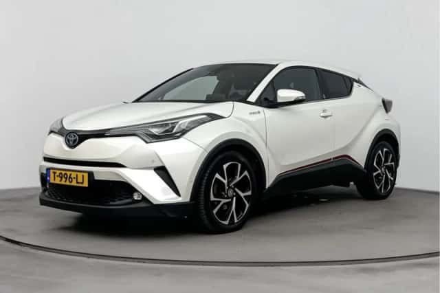 Toyota C-HR (2019) thumbnail 1