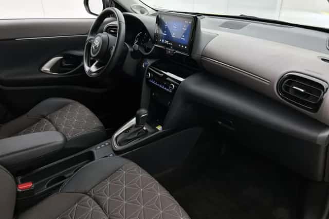 Toyota Yaris_Cross (2024) thumbnail 6
