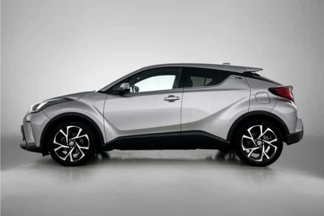 Toyota C-HR (2020) thumbnail 3