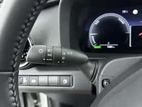 Toyota C-HR (2025) thumbnail 22