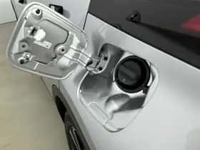 Toyota C-HR (2025) thumbnail 31