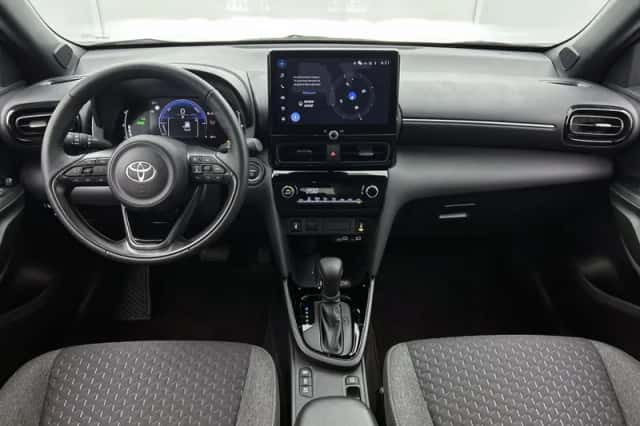 Toyota Yaris_Cross (2025) thumbnail 4