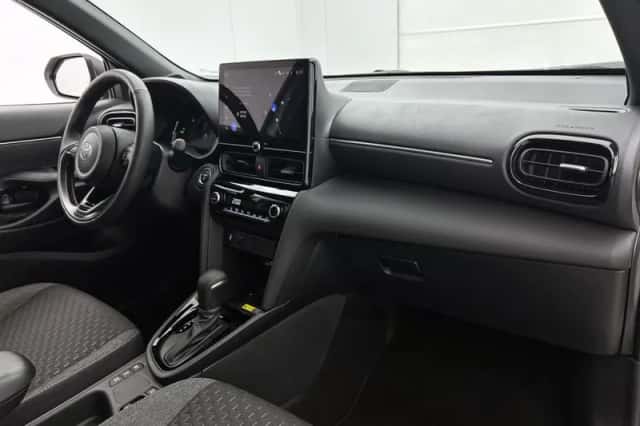 Toyota Yaris_Cross (2025) thumbnail 6