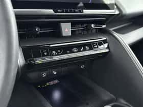 Toyota C-HR (2024) thumbnail 11