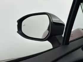 Toyota C-HR (2024) thumbnail 17